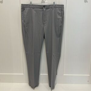 Men's Roundtree & Yorke Total Flex  Grey Slacks